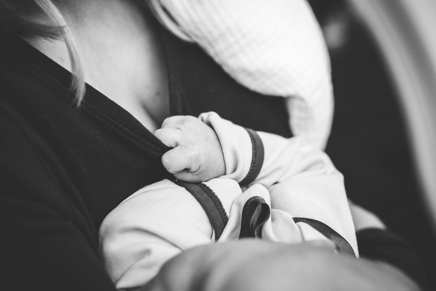 妊娠中の女性が摂取する人工甘味料の赤ちゃんへの影響
